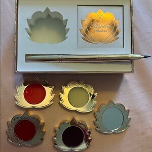 Blessed Beauty-Lipstick Palette - Multi-Color Lotus Set